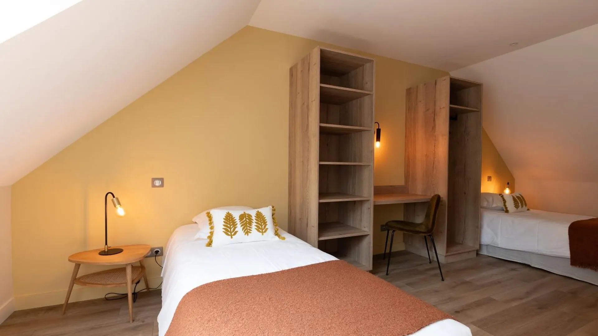 Les Cotonnades Hotel Lorient 0*,
